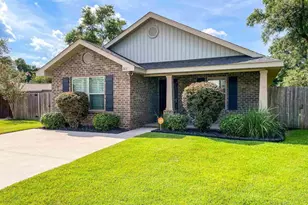 263 Cottage View Dr, Pensacola, FL 32507 - Photo 2