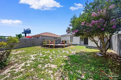 7650 Chablis Cir, Navarre, FL 32566 - Photo 18