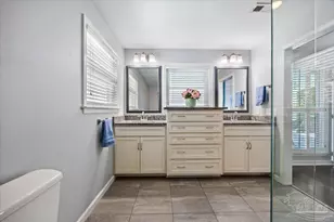 4736 Hickory Shores Blvd, Gulf Breeze, FL 32563 - Photo 34
