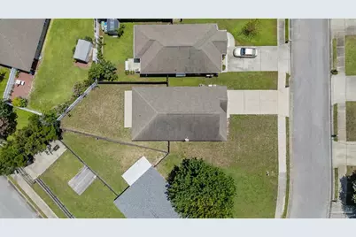 1974 Crosscreek Cir, Gulf Breeze, FL 32563 - Photo 32