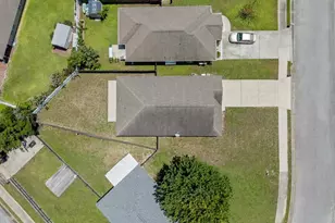 1974 Crosscreek Cir, Gulf Breeze, FL 32563 - Photo 32
