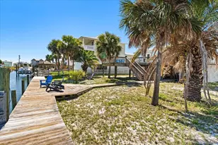 1446 Alabama St, Navarre Beach, FL 32566 - Photo 6