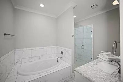 13941 Del Rio Dr, Pensacola, FL 32507 - Photo 20