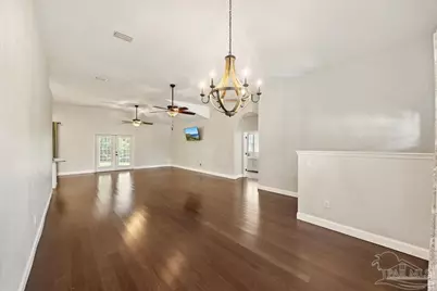 3220 Duke Dr, Gulf Breeze, FL 32563 - Photo 10