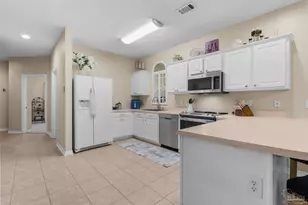 7101 Joy St, Pensacola, FL 32504 - Photo 10