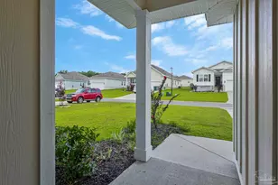 1942 Westhill Dr, Cantonment, FL 32533 - Photo 4