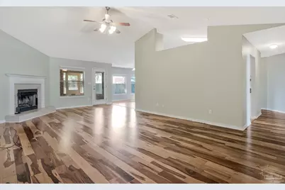 1921 University St, Pensacola, FL 32504 - Photo 4