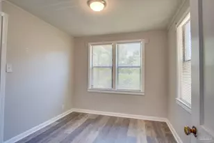 1016 W Maxwell St, Pensacola, FL 32501 - Photo 2