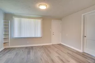 1016 W Maxwell St, Pensacola, FL 32501 - Photo 6