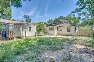 1016 W Maxwell St, Pensacola, FL 32501 - Photo 16