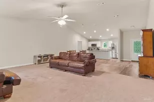 4571 Sunlight Cir, Milton, FL 32583 - Photo 4