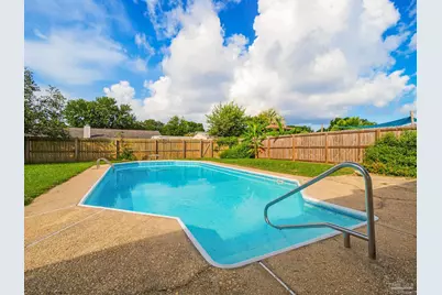 3585 Riddick Dr, Pensacola, FL 32504 - Photo 2
