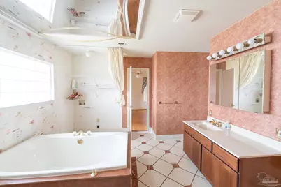 2570 Bayou Blvd, Pensacola, FL 32503 - Photo 18