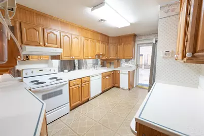 2570 Bayou Blvd, Pensacola, FL 32503 - Photo 10