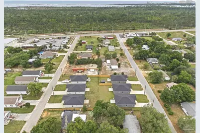 5416 Kee Memorial Dr, Pensacola, FL 32507 - Photo 2