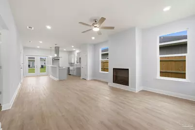 5416 Kee Memorial Dr, Pensacola, FL 32507 - Photo 4