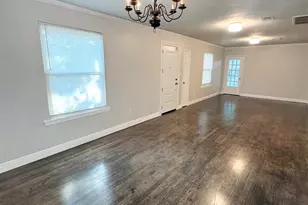 1650 N A St, Pensacola, FL 32501 - Photo 8