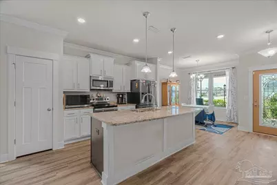 6510 Covington Cir, Pensacola, FL 32526 - Photo 10