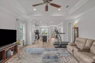 6510 Covington Cir, Pensacola, FL 32526 - Photo 4