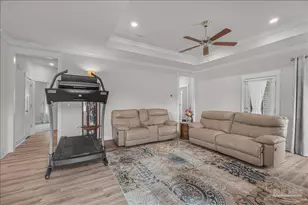 6510 Covington Cir, Pensacola, FL 32526 - Photo 12