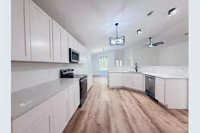 9296 Military Trl, Navarre, FL 32566 - Photo 10