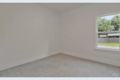 2995 N 13th Ave, Milton, FL 32583 - Photo 12