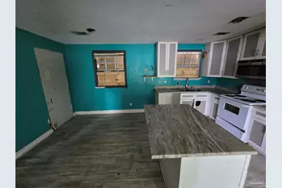 6606 Flagler Dr, Pensacola, FL 32503 - Photo 4