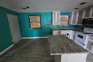6606 Flagler Dr, Pensacola, FL 32503 - Photo 4
