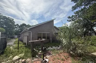 5450 Dallas Ct, Gulf Breeze, FL 32563 - Photo 14