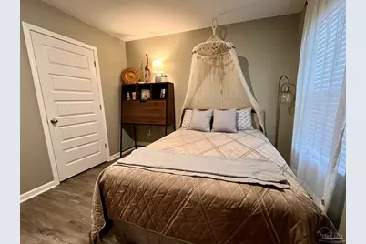 5375 Peach Dr, Milton, FL 32571 - Photo 14