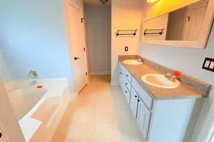 7901 Amethyst Dr, Pensacola, FL 32506 - Photo 8
