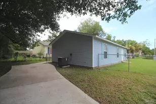 624 N G St, Pensacola, FL 32501 - Photo 10