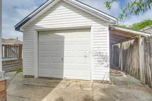 2012 N 19th Ave, Pensacola, FL 32503 - Photo 34