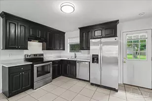 6494 Bellview Pines Dr, Pensacola, FL 32526 - Photo 10