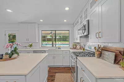 7409 Camale Dr, Pensacola, FL 32504 - Photo 14