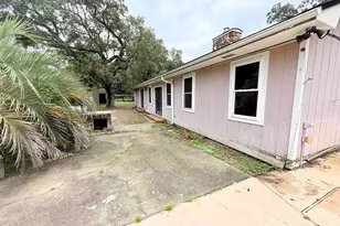 365 Arabian Dr, Pensacola, FL 32506 - Photo 16
