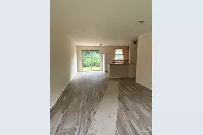 671 E Olive Rd, Pensacola, FL 32514 - Photo 2