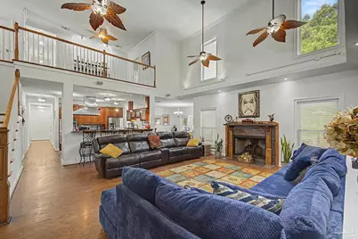 9717 Mobile Hwy, Pensacola, FL 32526 - Photo 10