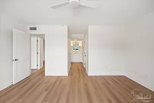 1200 Shoreline Dr, Gulf Breeze, FL 32561 - Photo 14