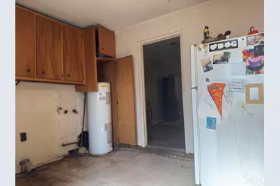 7810 Hidalgo Ln, Pensacola, FL 32526 - Photo 6