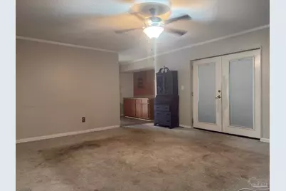 7810 Hidalgo Ln, Pensacola, FL 32526 - Photo 10