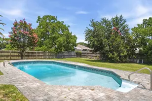 1936 Candlewood Dr, Navarre, FL 32566 - Photo 6