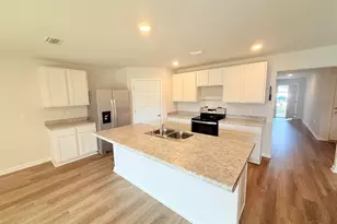 9615 Angel Oak Dr, Pensacola, FL 32526 - Photo 2