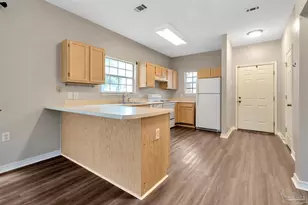 208 Wildflower Ln, Pensacola, FL 32514 - Photo 2
