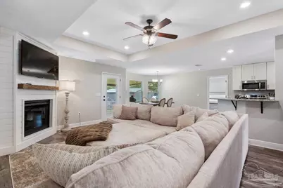 1016 Rachel Cir, Cantonment, FL 32533 - Photo 2
