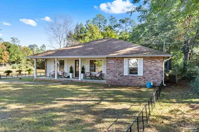 5276 Springdale Dr, Milton, FL 32570 - Photo 2