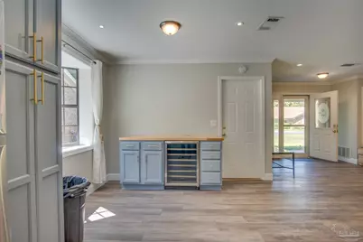 7667 Old Hickory Dr, Pensacola, FL 32507 - Photo 10