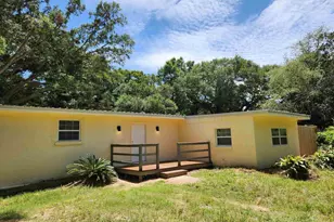 300 Louisiana Dr, Pensacola, FL 32505 - Photo 1