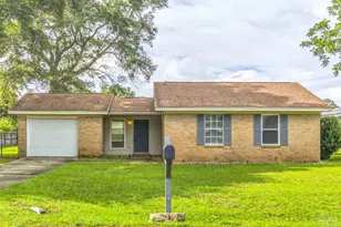 4886 Andrea Ln, Pace, FL 32571 - Photo 2