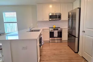 4639 Carlstrom Ln, Pensacola, FL 32507 - Photo 10